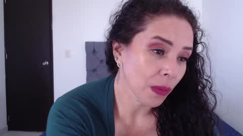 Sara hot46 online show from 18, 12, 2024