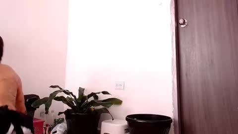 sara_johnson__ online show from 15, 11, 2025