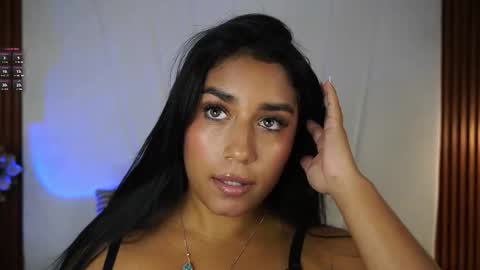  Sara Jones  online show from 11, 1, 2026