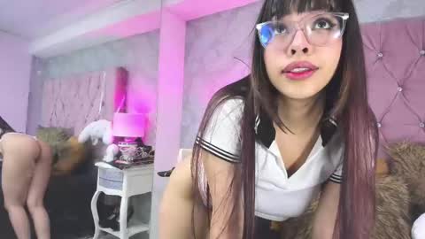 sara lee7 online show from 8, 10, 2025