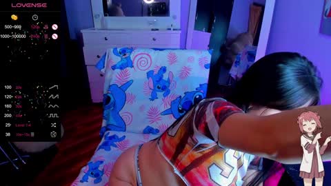 Snapshot of sara_leenn chatting on 11, 1, 2025 online show from 11, 1, 2025