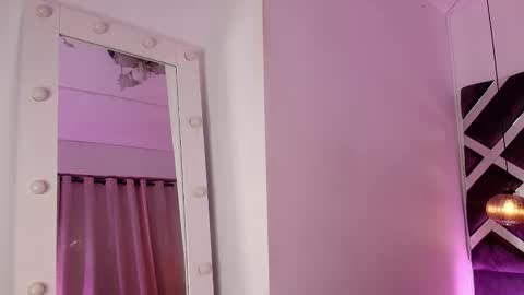 Snapshot of sara_lopee1 chatting on 15, 10, 2025 sara_lopee1 online show from 15, 10, 2025