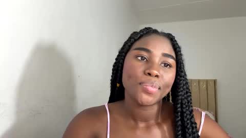 Snapshot of sara_muscle chatting on 13, 11, 2025 Sara online show from 13, 11, 2025