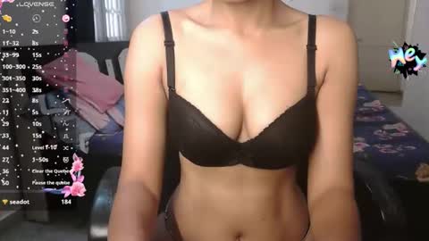 Snapshot of sara_shrma chatting on 5, 11, 2025 sara online show from 5, 11, 2025