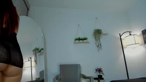 sara_sweett9 online show from 19, 11, 2025