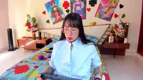 Snapshot of saraandmarilyn chatting on 15, 1, 2025 Alahia and Marilyn online show from 15, 1, 2025