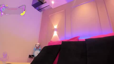 Snapshot of saraavila_ chatting on 17, 9, 2025 SaraAvila online show from 17, 9, 2025