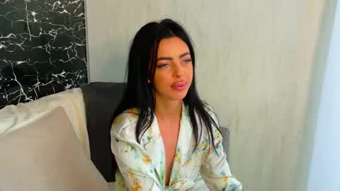 saraayy_ online show from 3, 10, 2025