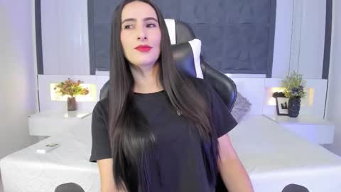  Sara Gomez  online show from 15, 10, 2025