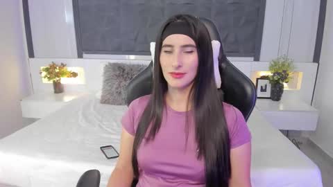  Sara Gomez  online show from 13, 11, 2025