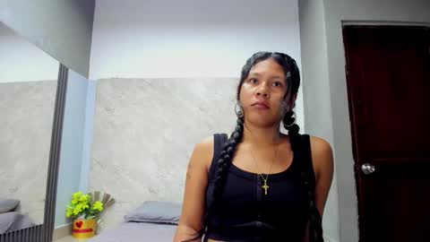 Snapshot of sarah__19 chatting on 3, 11, 2025 Sarah online show from 3, 11, 2025