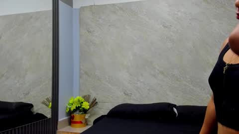 Snapshot of sarah__19 chatting on 14, 11, 2025 Sarah online show from 14, 11, 2025