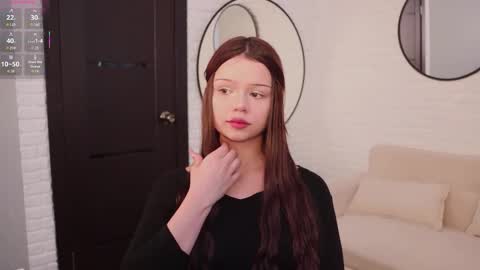 Sarah online show from 7, 11, 2025