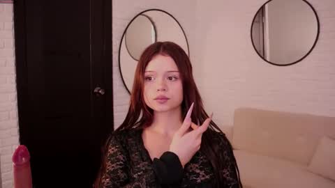 Sarah online show from 12, 11, 2025