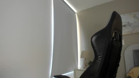 sarahI miss you guys online show from 8, 2, 2025