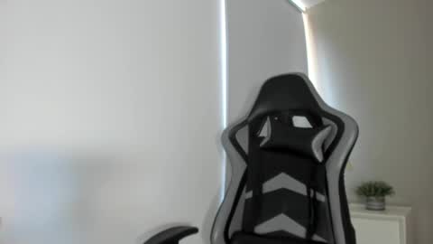 sarahI miss you guys online show from 25, 2, 2025