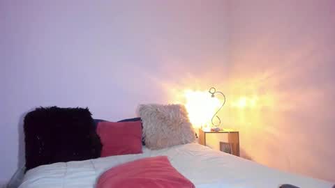 Sarah and Erik online show from 6, 11, 2025