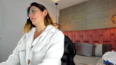 Sarah Deyvis online show from 14, 10, 2025