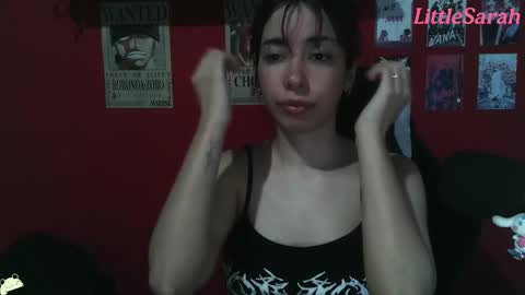 Snapshot of sarahhere1 chatting on 21, 10, 2025 sarahhere1 online show from 21, 10, 2025