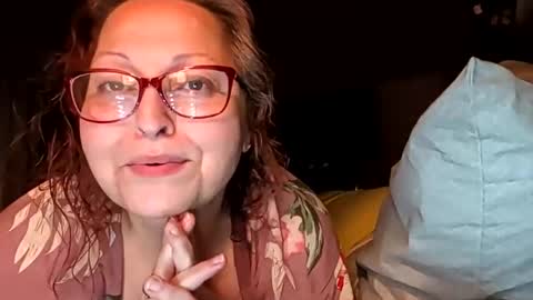 MamaStarr   online show from 3, 2, 2026