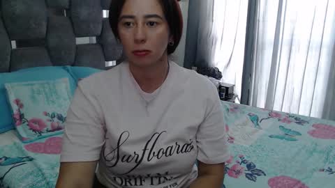 Snapshot of sarahott_1 chatting on 10, 3, 2026 Lia online show from 10, 3, 2026