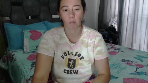 Snapshot of sarahott_1 chatting on 23, 3, 2026 Lia online show from 23, 3, 2026