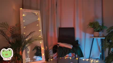 vacation 16-30 of november caucht me in insta online show from 15, 1, 2025