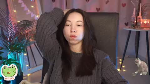 vacation 16-30 of november caucht me in insta online show from 17, 2, 2025