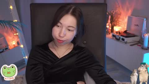 vacation 16-30 of november caucht me in insta online show from 5, 3, 2025