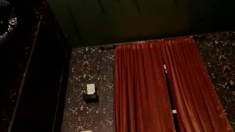 Snapshot of sarahsweetie17 chatting on 13, 10, 2025 sarahsweetie17 online show from 13, 10, 2025