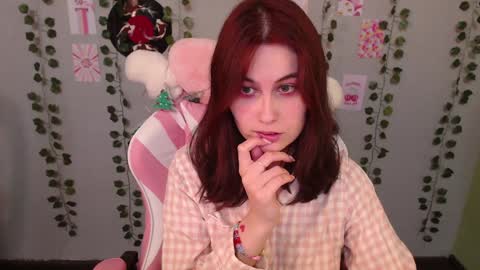 Snapshot of sarakinski chatting on 18, 1, 2025 Sara online show from 18, 1, 2025