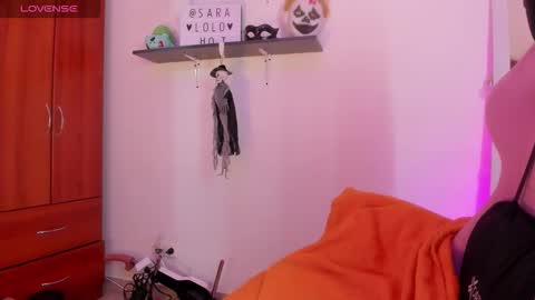 Snapshot of saralolo420 chatting on 21, 10, 2025 sara online show from 21, 10, 2025