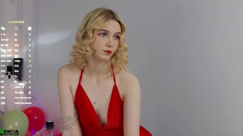 Snapshot of saramist chatting on 18, 10, 2025 saramist online show from 18, 10, 2025