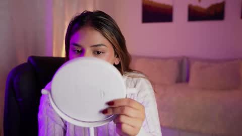 Snapshot of saraparisi_ chatting on 17, 10, 2025 Sara online show from 17, 10, 2025