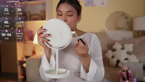 Snapshot of saraparisi_ chatting on 8, 11, 2025 Sara online show from 8, 11, 2025