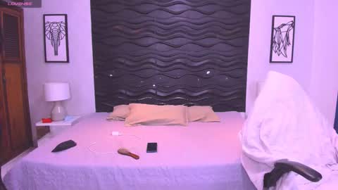 Snapshot of sarasofia44 chatting on 22, 11, 2025 Sara Sofia online show from 22, 11, 2025