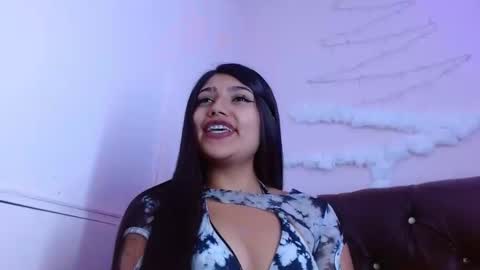 sarastonesx online show from 1, 12, 2024
