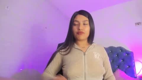 sarastonesx online show from 6, 1, 2026