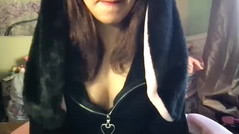 Snapshot of saraxcxo chatting on 5, 10, 2025 saraxcxo online show from 5, 10, 2025