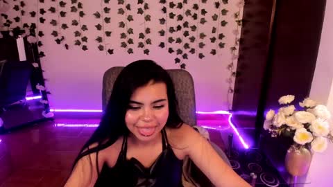 saray__jones online show from 16, 1, 2025