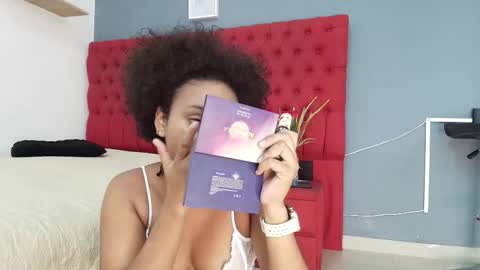 Saray Mardez online show from 23, 9, 2025