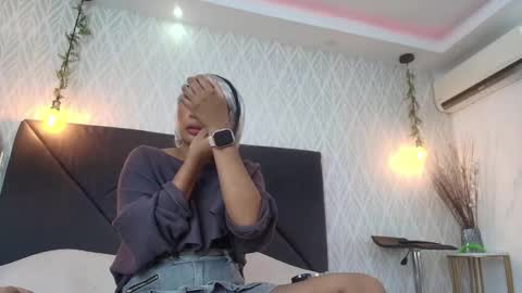 Saray Mardez online show from 4, 11, 2025