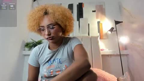 Saray Mardez online show from 14, 11, 2025