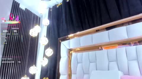 Snapshot of sarayroyse chatting on 25, 11, 2025 Saray online show from 25, 11, 2025