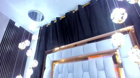 Snapshot of sarayroyse chatting on 30, 11, 2025 Saray online show from 30, 11, 2025