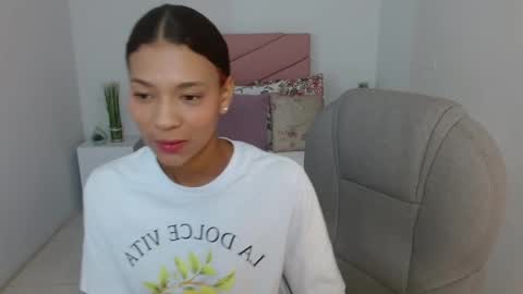 Saray Vega online show from 20, 9, 2025