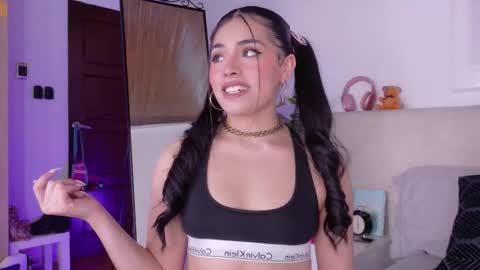 Snapshot of saritabratz chatting on 25, 2, 2026 Sara online show from 25, 2, 2026