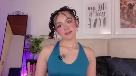 Snapshot of saritabratz chatting on 28, 3, 2026 Sara online show from 28, 3, 2026