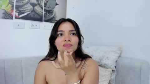 Snapshot of saritadolly_ chatting on 9, 3, 2025 Sara Cute online show from 9, 3, 2025
