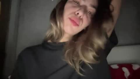 Sarrah online show from 9, 11, 2025